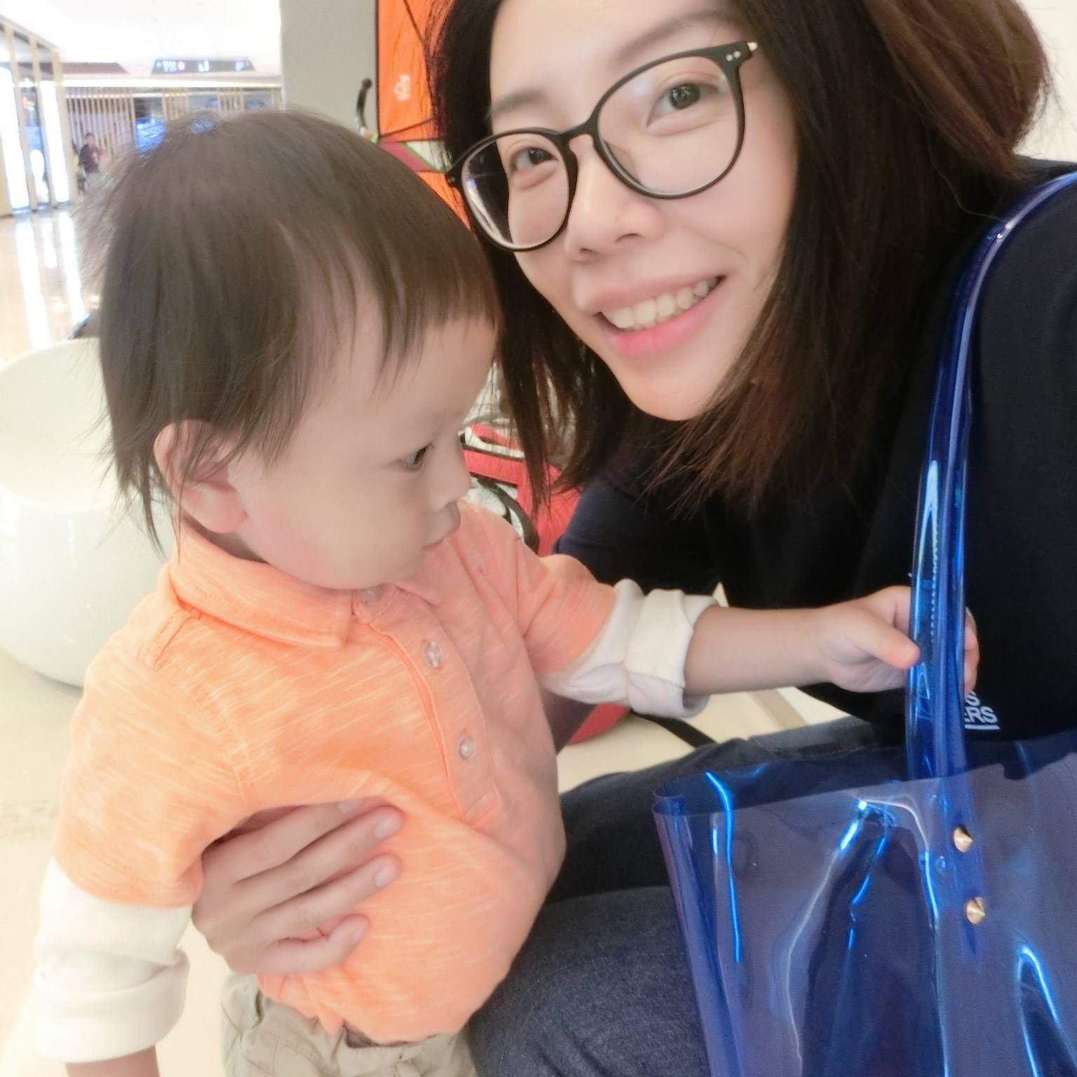 Ellie Wong endorse for Carun